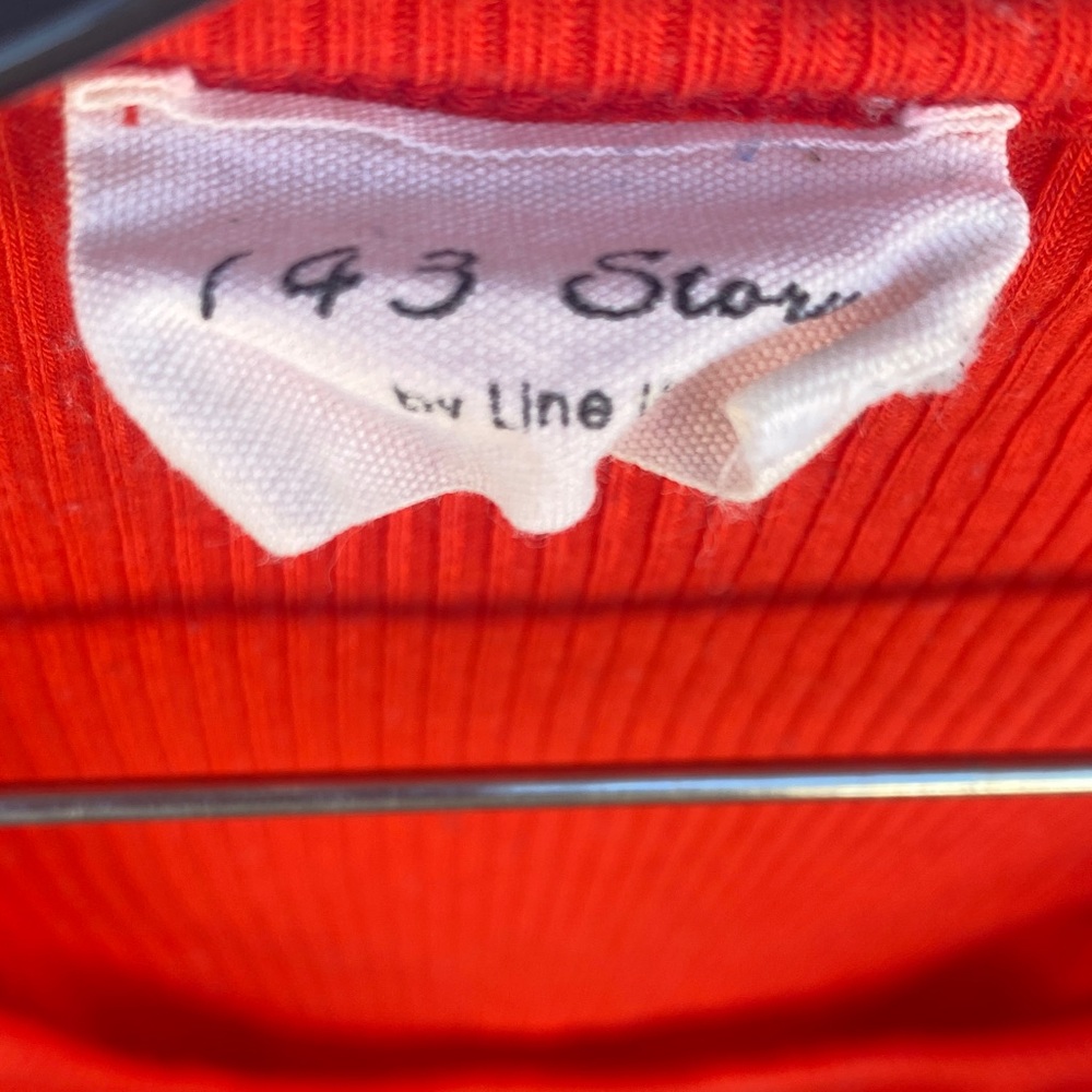 1.4.3. Story by Line Up Red Ribbed Drawstring Tank - Picture 2 of 3